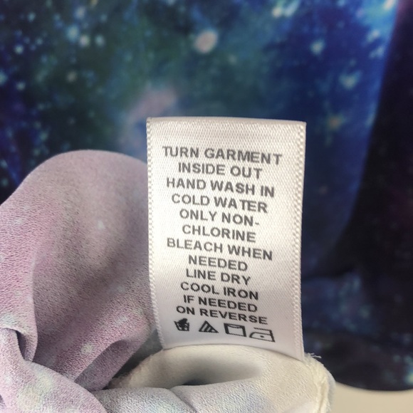 ‘LA Hearts’ Galaxy Blue and Purple Elastic Band Cutout Crop Top - Picture 9 of 10